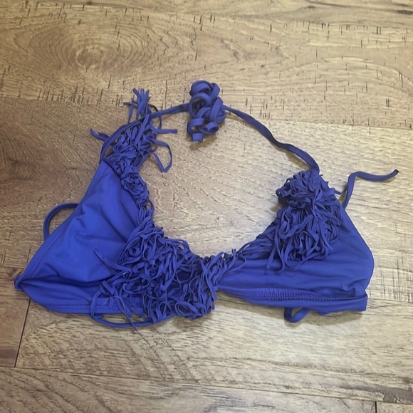 L*space Woman’s Fringe Bikini Top - Picture 1 of 3
